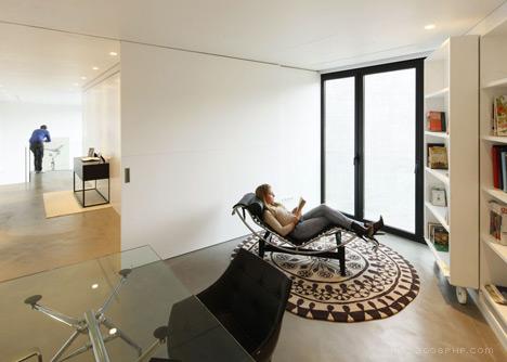 郊区山坡边缘上的X House-西班牙Cadaval & Solà-Morales建筑师作品---酷图编号16