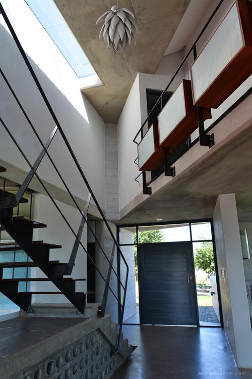 现代谷仓房子-南非Emilio Eftychis建筑师作品---酷图编号15