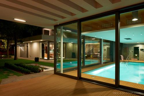 匈牙利带室内游泳池U形别墅建筑-布达佩斯DÉR建筑师作品---酷图编号13