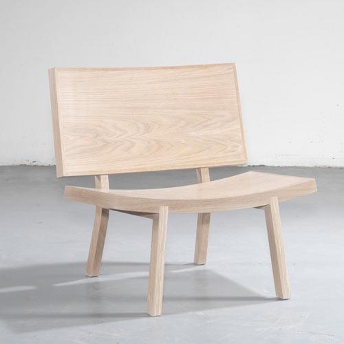 一个温馨的Sorri木质无漆休闲椅-Gonçalo Campos家居设计师作品---酷图编号1043267