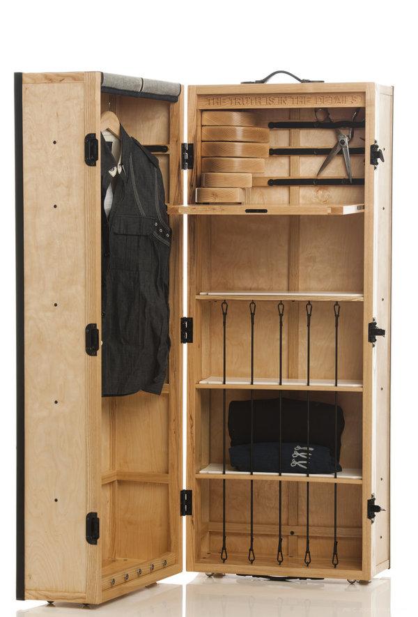 白桦树工具箱柜-超过600个独特的组件和250个精心联锁传统的关节,它有足够的悬挂空间,错综复杂的手工雕刻---酷图编号1045015