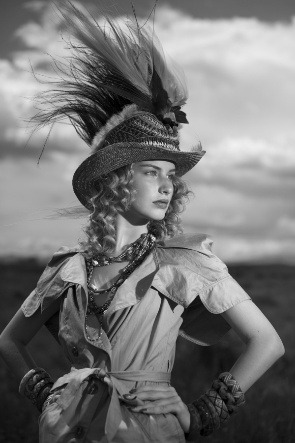 瓦梅纳系列黑白人像纪实-主要反映印度尼西亚的时装图片