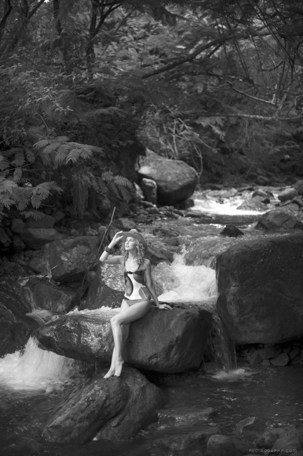 瓦梅纳系列黑白人像纪实-主要反映印度尼西亚的时装---酷图编号26