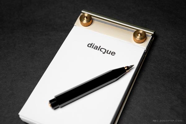 Dialogue品牌宣传册设计-清醒的色彩和对比的纹理---酷图编号2