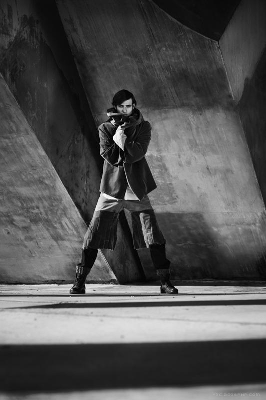 建筑旁强悍男模人像---酷图编号7