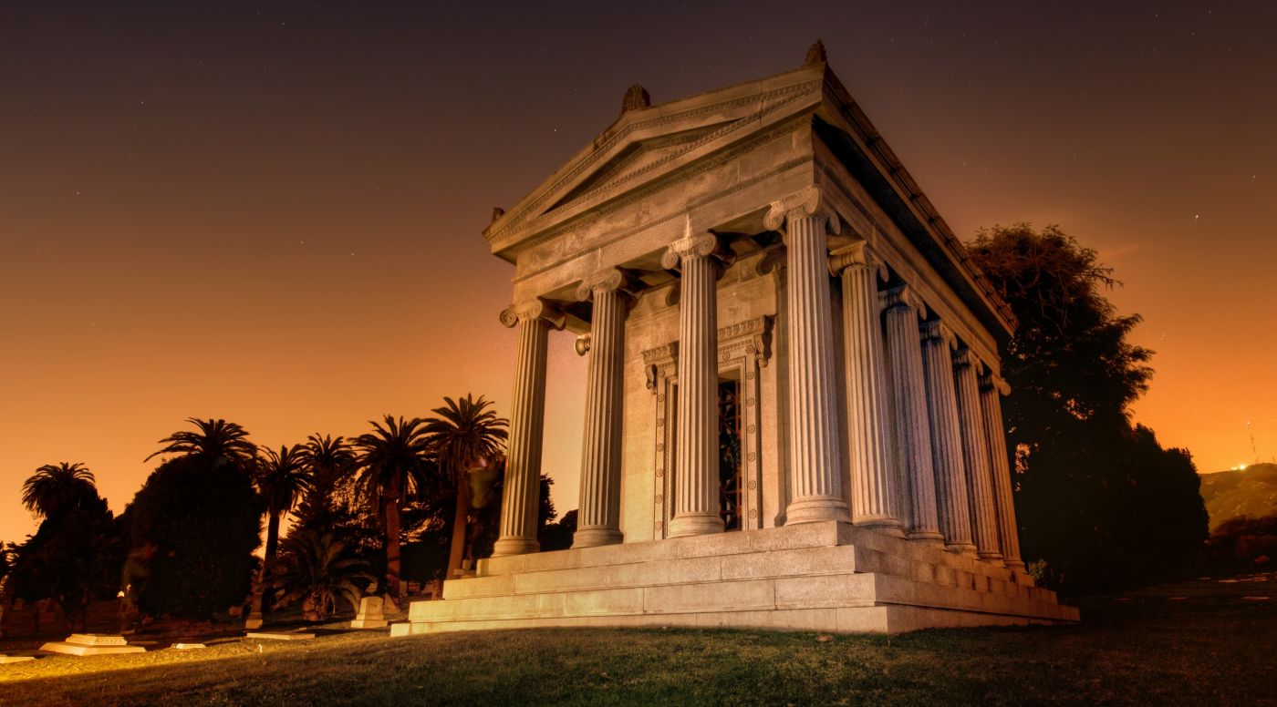 赫斯特墓地建筑图片