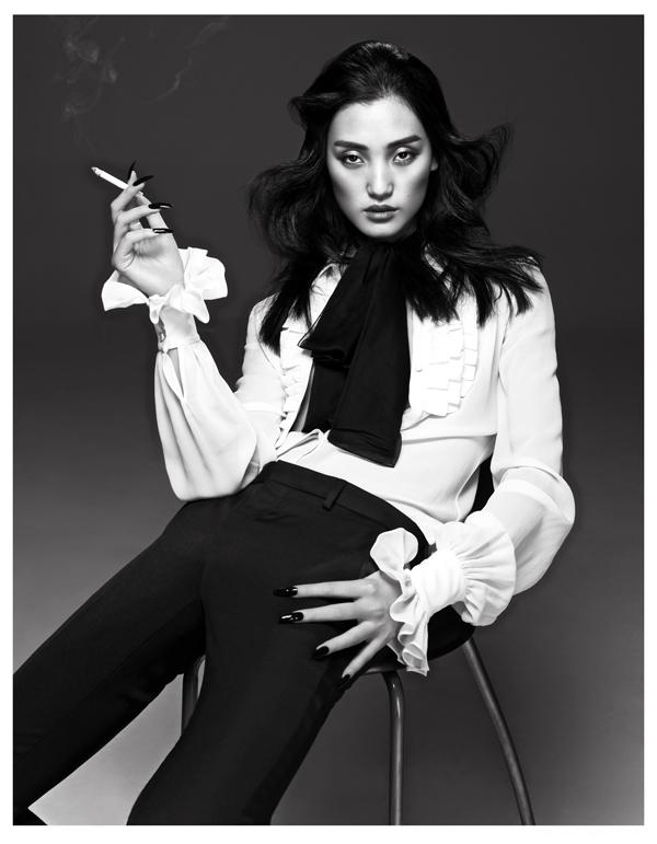 女人的温柔-丽娜张尹超-时尚芭莎黑白图像-现代技巧和轻声感性的男装剪裁---酷图编号6