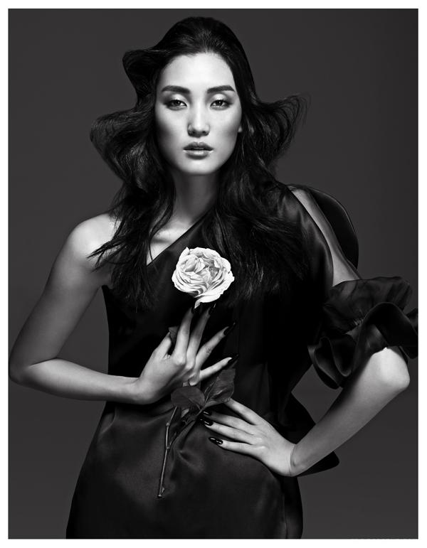 女人的温柔-丽娜张尹超-时尚芭莎黑白图像-现代技巧和轻声感性的男装剪裁---酷图编号2