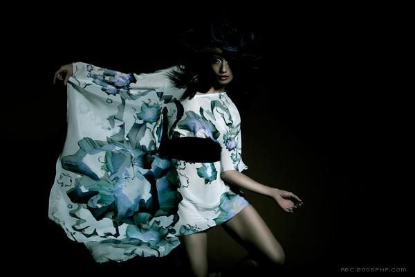 Fearless Elegance-优雅的蓝色眼部彩妆人像---酷图编号3