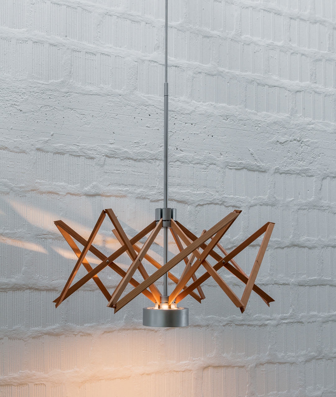 蜘蛛木质吊灯-灵感来自于希腊神话中的阿里阿德涅图片