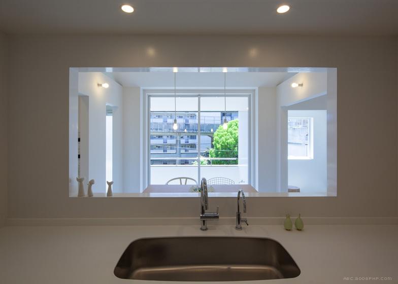 日本大窗户夹层阁楼建筑---酷图编号1054431