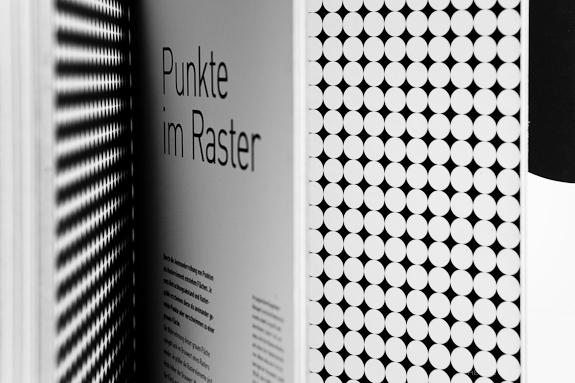 奥地利高等专科学校宣传册设计---酷图编号3