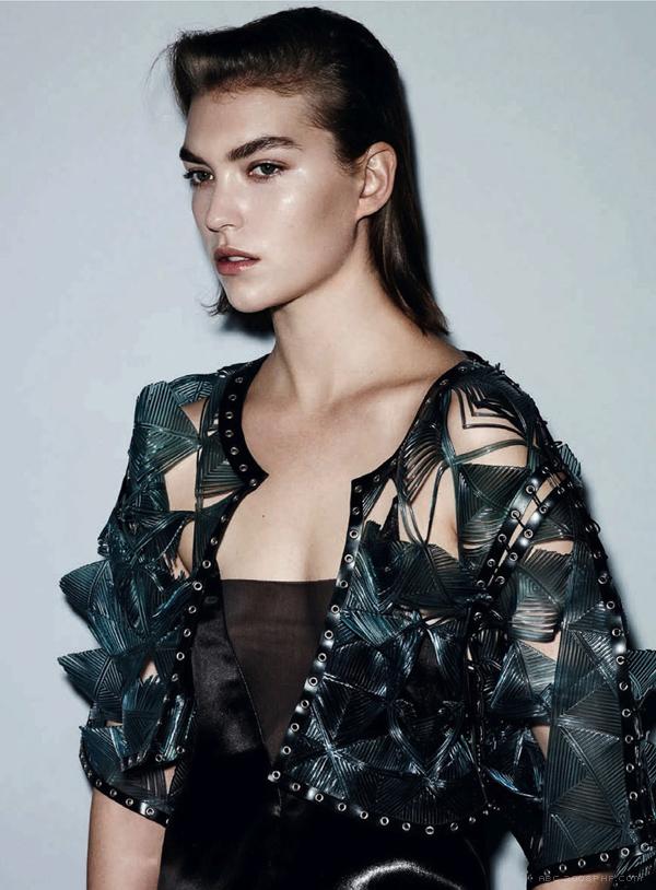 一个未来的亚利桑那州-现代干净简约风格女装秀---酷图编号1056126