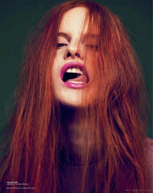 马格达莱纳亚塞克-惊人的粉红色夹克,短裤服装组合---酷图编号3