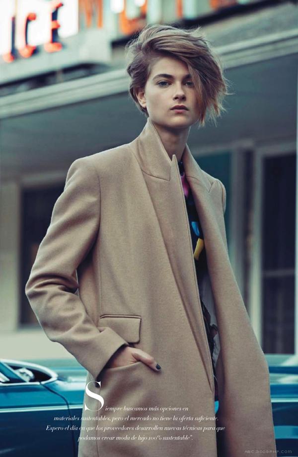 Bazaar芭莎墨西哥2013年8月-大胆的图案和平原的色彩和生动的图案组合---酷图编号1063892