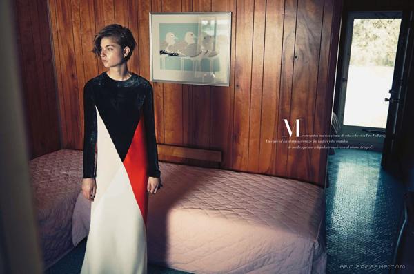 Bazaar芭莎墨西哥2013年8月-大胆的图案和平原的色彩和生动的图案组合---酷图编号1063893