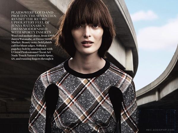 VOGUE英国版2013年9月-黑色的毯子和几何切割时装秀---酷图编号4