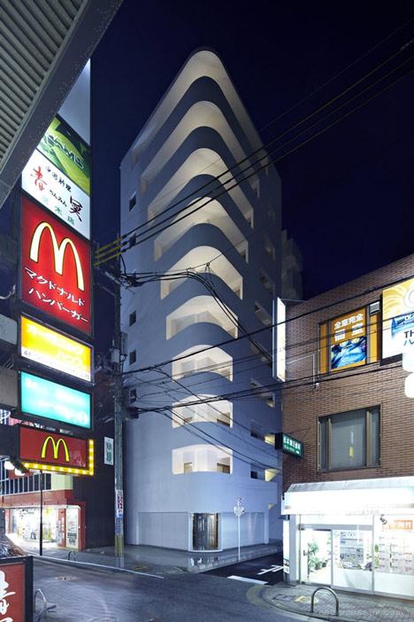 凹进转角阳台-日本EASTERN东区工设计事务所作室作品---酷图编号1066784