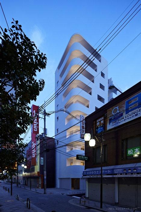 凹进转角阳台-日本EASTERN东区工设计事务所作室作品---酷图编号1066785