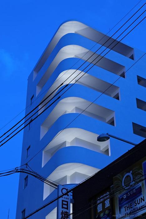 凹进转角阳台-日本EASTERN东区工设计事务所作室作品---酷图编号1066787