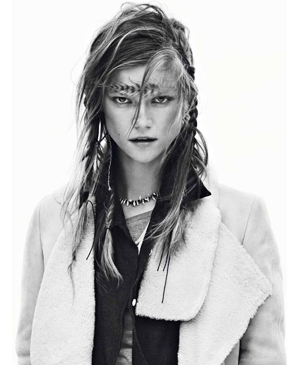 拉克兰贝利-百丽时尚巴黎-夹克,针织和撕破的牛仔裤,打造一个复古朋克风部落装---酷图编号1067492