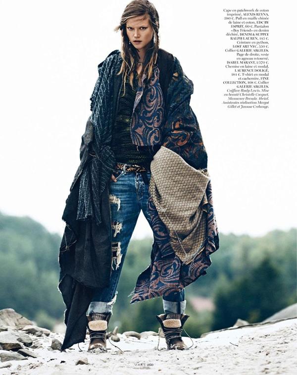 拉克兰贝利-百丽时尚巴黎-夹克,针织和撕破的牛仔裤,打造一个复古朋克风部落装---酷图编号1067497