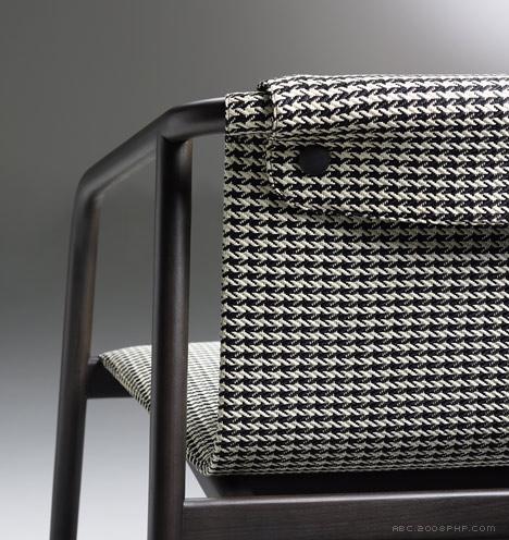 木制休闲椅-伦敦设计节2013年-挪威Angell Wyller Aarseth家居设计机构作品---酷图编号1071499