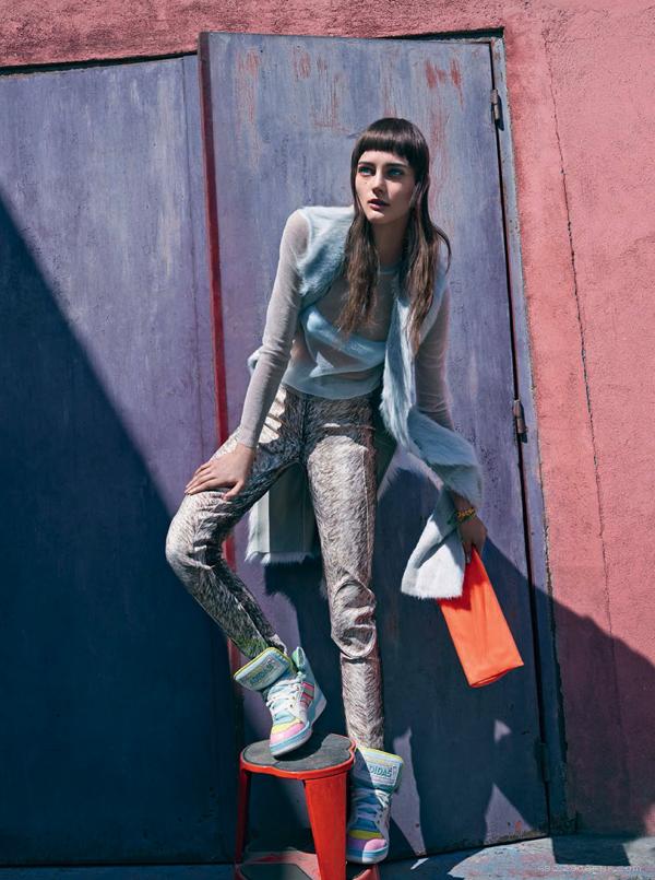 玛丽克莱尔意大利2013年10-鲜艳的颜色,粉彩和金属装饰,构成一幅现代化,未来派风格时装秀---酷图编号3