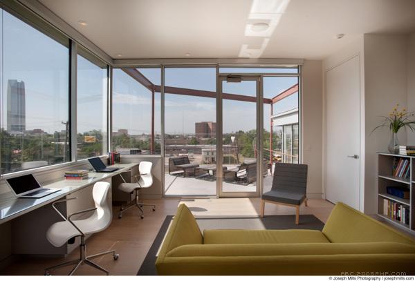 玻璃屋-地板到天花板都采用玻璃的房屋建筑---酷图编号1073956