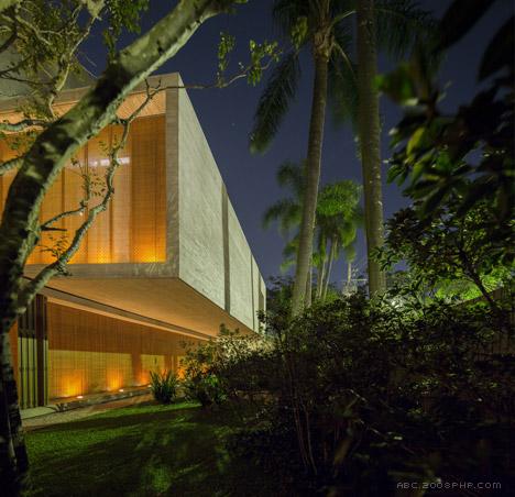 Casa Pinheiro混凝土房子-巴西建筑师马尔西奥・高根作品---酷图编号1074085