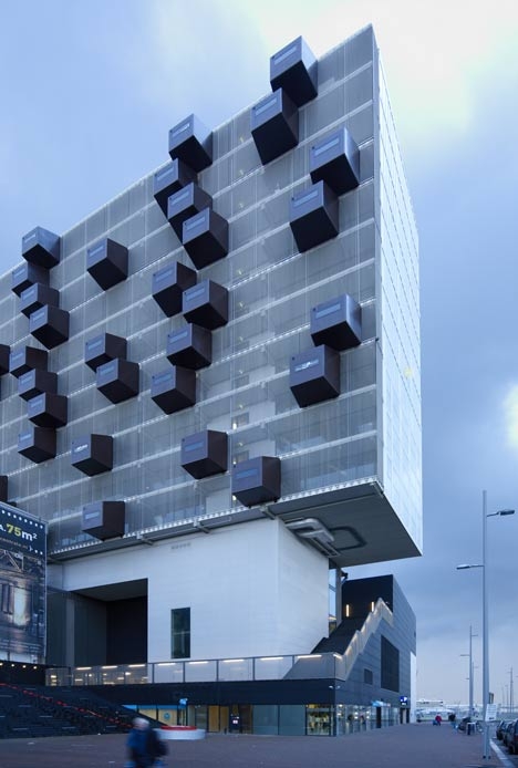 荷兰鹿特丹Schiecentrale11层高的大楼图片