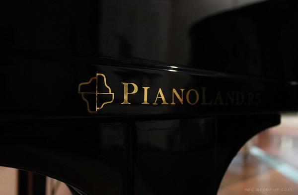 Befak贝尔格莱德钢琴厂品牌设计-独特烫金标志,给人永远地留下优雅钢琴的印象---酷图编号1078324