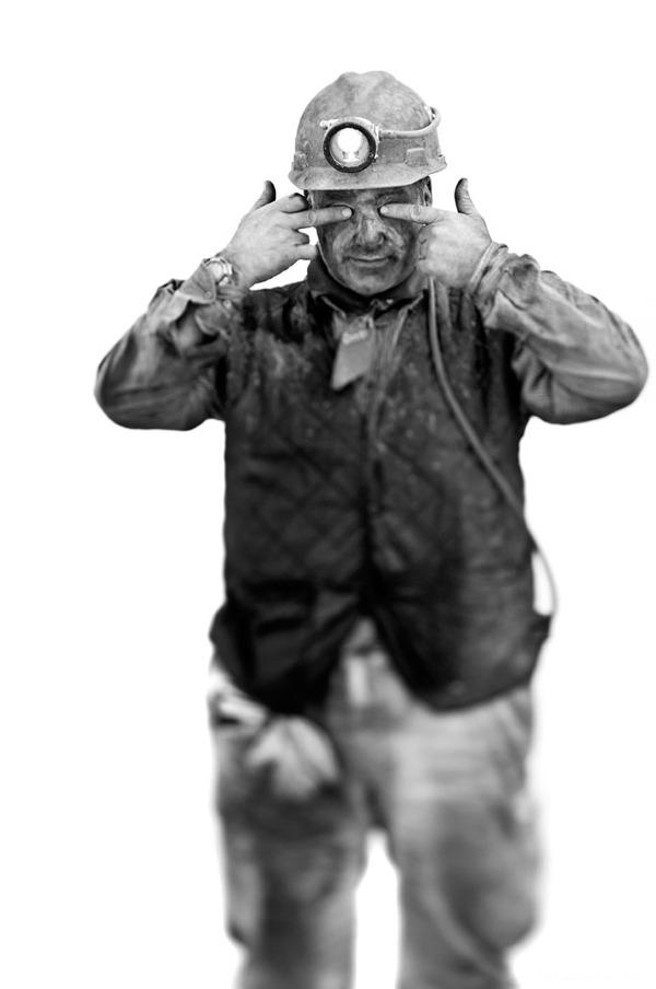 意大利矿工黑白人物肖像---酷图编号2