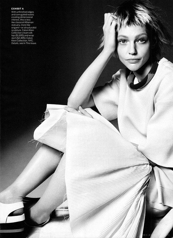 卡米拉尼克森-Vogue美国2014年1月-一个充满活力的自信简单超大时装秀---酷图编号5