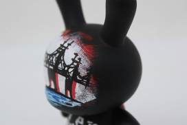 西班牙塞维利亚WuzOne玩具设计师作品-Digging in my works Vol.2公仔玩具