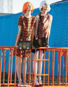 丰富多彩的三重奏-ELLE世界时装之苑日本，轻松愉快的“图画小说”时尚故事