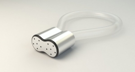 捷克Alena Fajstová设计师作品-透明橡胶软管和金属制成的盐胡椒瓶