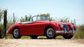 红色经典jaguar捷豹老式跑车