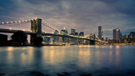 曼哈顿纽约市布鲁克林大桥夜景
