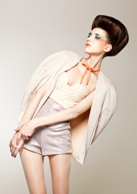 Madame T-英国伦敦Laura Helen Agnes摄影师作品