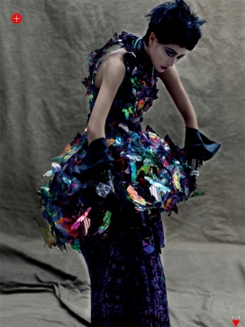 Vogue韩国-李炫一的时尚幻想之旅