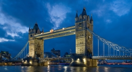 伦敦塔桥夜景