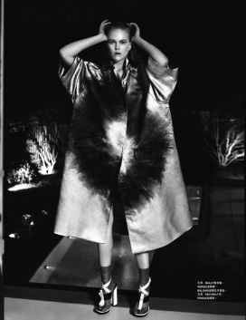 城市别致的大家闺秀-时尚Bazaar芭莎香港2013年3月