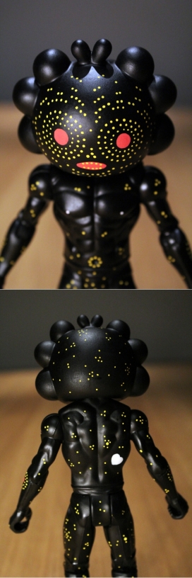 FrankenQiQi琪琪黑陶雕塑-英国Cosmic Nuggets玩具设计师作品