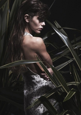 夜视-中国南华早报时尚杂志封面人像