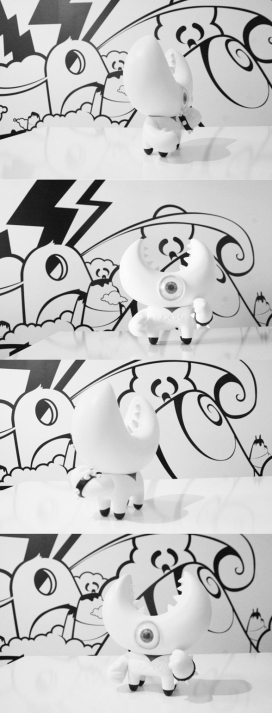 白色钳月亮型玩具