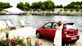 香车美女-日产尼桑与ELLE时装女壁纸