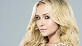 金发女郎-海登画像