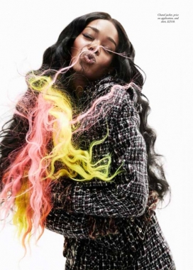 辛辣歌手乔治・安东尼-芭莎澳大利亚6月，长指甲，长长的睫