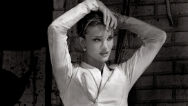 罗茜亨廷顿怀特利黑白壁纸